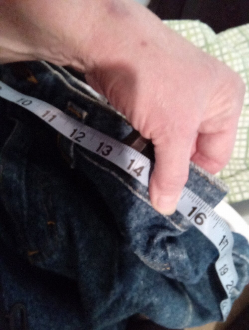 Vintage 80's Lee Jeans Sz 32"-12 Ins 30" High-Rise Pleated Waist-Pocketless Back - Picture 14 of 14